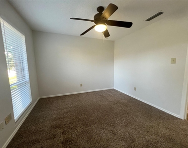 4517 Boston Drive - Photo Thumbnail 27
