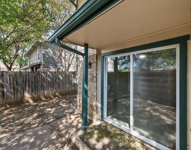 311 Kings Way Drive - Photo Thumbnail 22