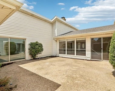 2840 Meadowbrook Drive - Photo Thumbnail 35