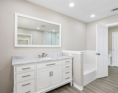 2840 Meadowbrook Drive - Photo Thumbnail 32