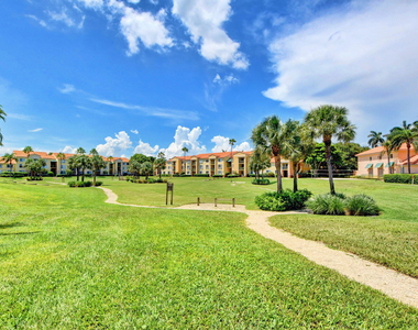 157 Yacht Club Way - Photo Thumbnail 4