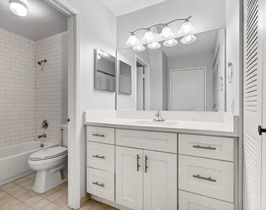 157 Yacht Club Way - Photo Thumbnail 12