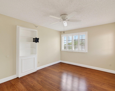 157 Yacht Club Way - Photo Thumbnail 33