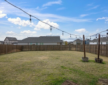2900 Fox Trail Lane - Photo Thumbnail 29