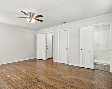 4301 Valentine Street - Photo Thumbnail 18