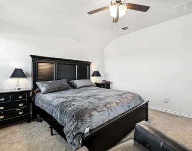 3012 Still Creek Lane - Photo Thumbnail 15