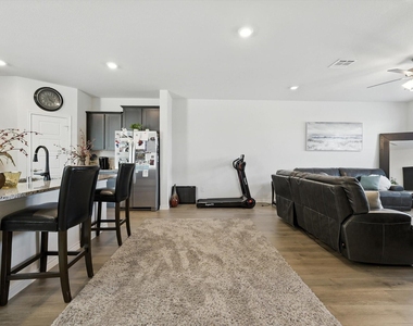 3012 Still Creek Lane - Photo Thumbnail 11
