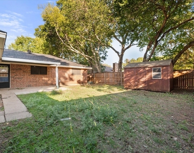 1606 Ridge Court - Photo Thumbnail 34