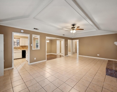 1606 Ridge Court - Photo Thumbnail 19