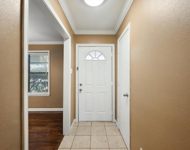 1606 Ridge Court - Photo Thumbnail 7