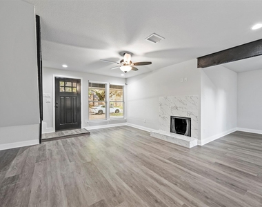 2640 Santa Barbara Drive - Photo Thumbnail 14