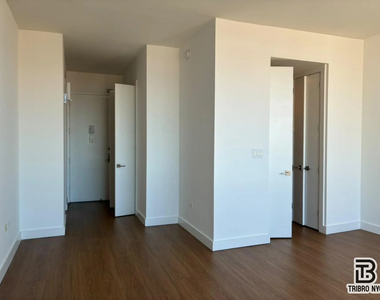 777 6th Avenue - Photo Thumbnail 7