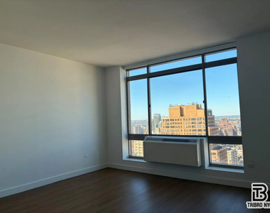 777 6th Avenue - Photo Thumbnail 6