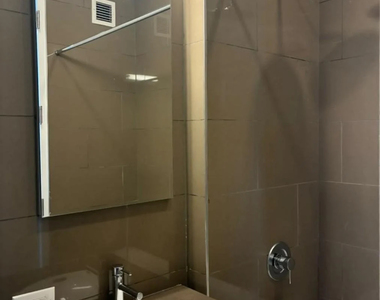 777 6th Avenue - Photo Thumbnail 8