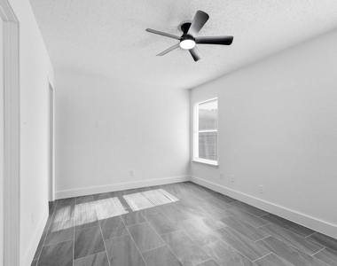 7124 Wagonwheel Road - Photo Thumbnail 13