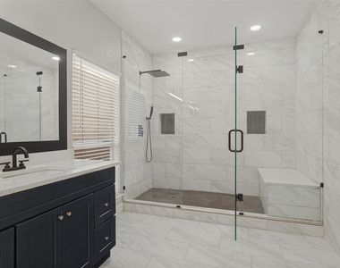 9410 Apple Way - Photo Thumbnail 15