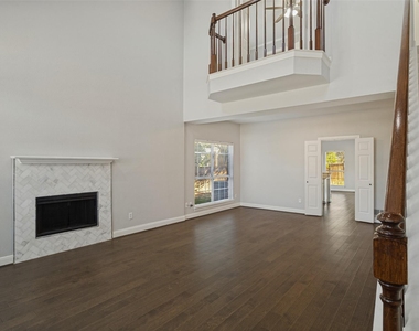 9410 Apple Way - Photo Thumbnail 2