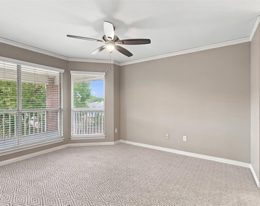 2114 Bay Club Drive - Photo Thumbnail 14
