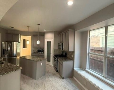 17915 Mary Margaret Street - Photo Thumbnail 10