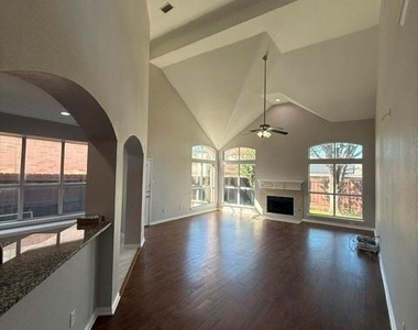 17915 Mary Margaret Street - Photo Thumbnail 8