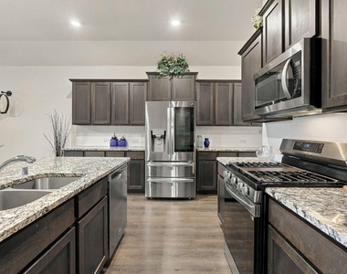427 Pleasant Hill Lane - Photo Thumbnail 12