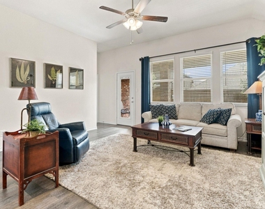 427 Pleasant Hill Lane - Photo Thumbnail 14