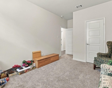 427 Pleasant Hill Lane - Photo Thumbnail 28