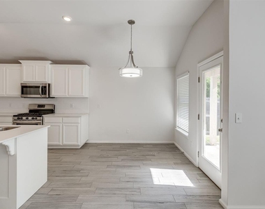 240 Evermore Lane - Photo Thumbnail 22
