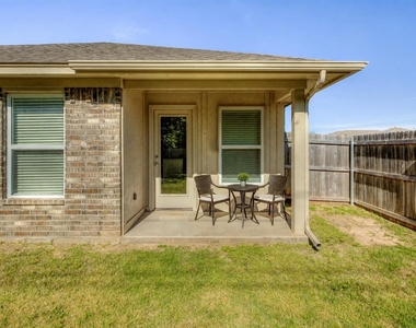 240 Evermore Lane - Photo Thumbnail 10