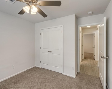 240 Evermore Lane - Photo Thumbnail 36