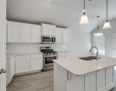 240 Evermore Lane - Photo Thumbnail 19