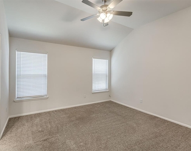 240 Evermore Lane - Photo Thumbnail 23