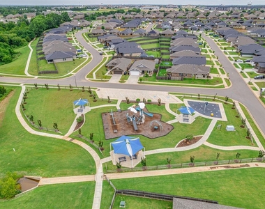 240 Evermore Lane - Photo Thumbnail 45