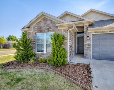 240 Evermore Lane - Photo Thumbnail 12