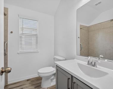504 Pepperbark Avenue - Photo Thumbnail 11