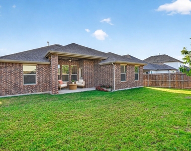 504 Pepperbark Avenue - Photo Thumbnail 12
