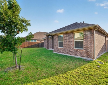 504 Pepperbark Avenue - Photo Thumbnail 2