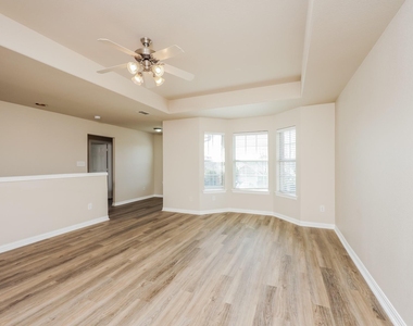 5012 Alpine Meadows Drive - Photo Thumbnail 7