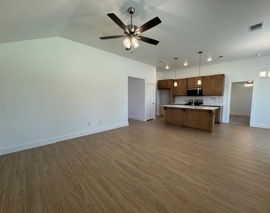 17500 Moss Farm Road - Photo Thumbnail 7