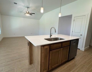 17500 Moss Farm Road - Photo Thumbnail 9