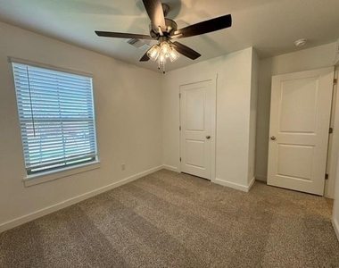 17500 Moss Farm Road - Photo Thumbnail 3