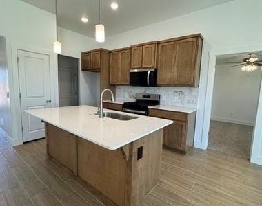17500 Moss Farm Road - Photo Thumbnail 8