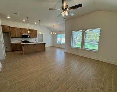 17500 Moss Farm Road - Photo Thumbnail 6