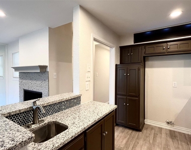 3054 Airhaven Street - Photo Thumbnail 8