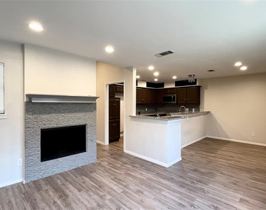 3054 Airhaven Street - Photo Thumbnail 5
