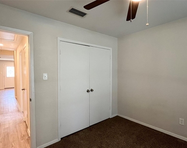 3054 Airhaven Street - Photo Thumbnail 11