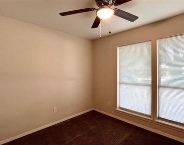 3054 Airhaven Street - Photo Thumbnail 10