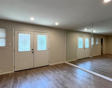3054 Airhaven Street - Photo Thumbnail 4