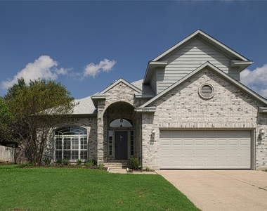6813 Hickory Hollow Lane - Photo Thumbnail 2