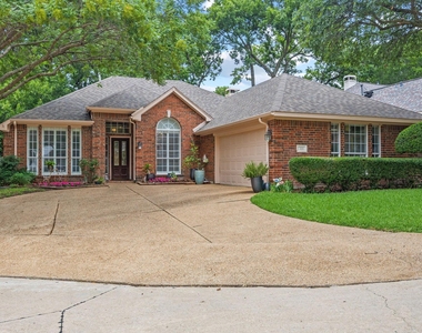 221 Freedom Court - Photo Thumbnail 1